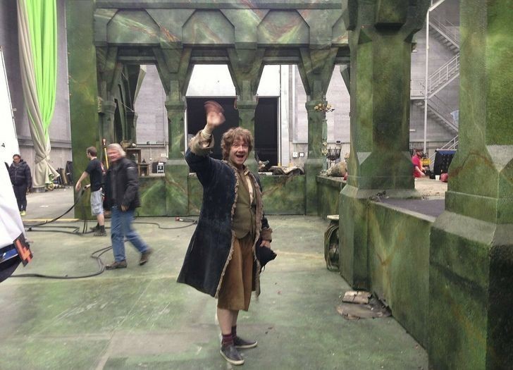 16. Martin Freeman podczas ostatniego dnia jako Bilbo Baggins na planie filmu "Hobbit: Bitwa Pięciu Armii"
