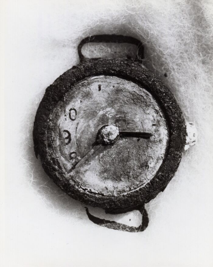 Zegarek, który zatrzymał się na godzinie 08:15. Hiroszima, 6 sierpnia, 1945