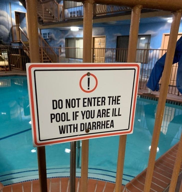 5. "Prosimy nie wchodzić do basenu w przypadku cierpienia na biegunkę."