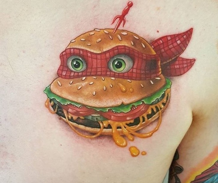 "Miłość do burgerów i Żółwi Ninja wyrażona jednym tatuażem"
