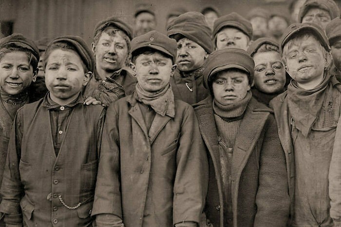 3. Dzieci pracujące w kopalni