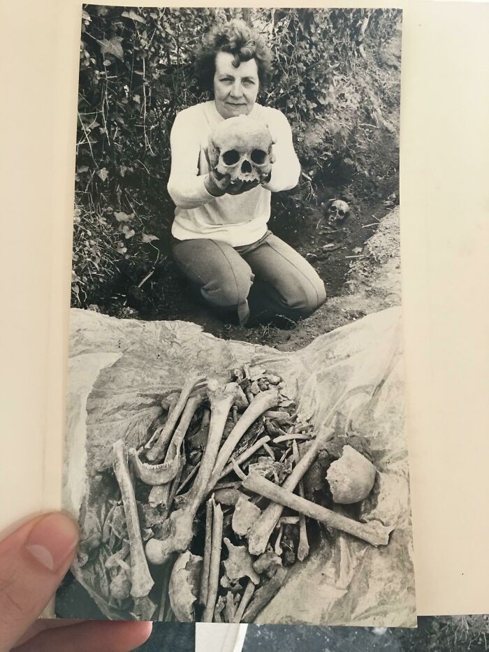 5. "Moja ciotka znienacka opowiedziała mi dziś, że znalazła kiedyś całe mnóstwo szkieletów w swoim ogrodzie."