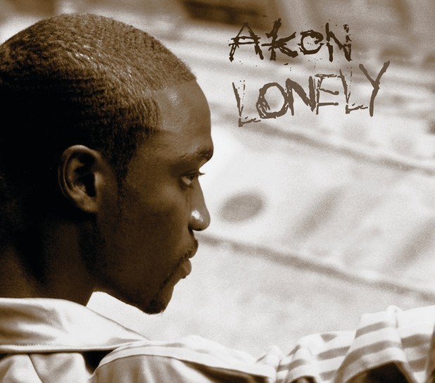 10. Akon podbijał listy muzyczne hitem Lonely 