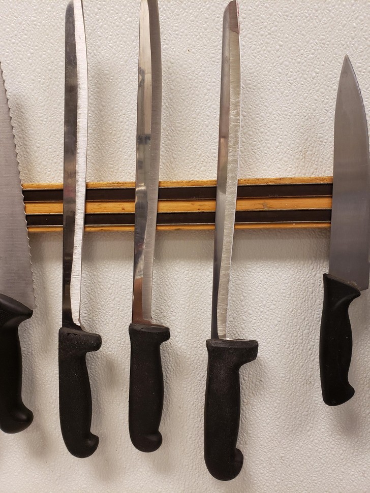 "Te noże w mojej pracy są tak wysłużone, że prawie zniknęły."