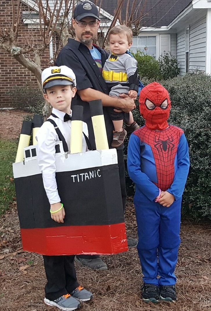 "W tym roku mój syn chciał zostać Titanicem na Halloween."