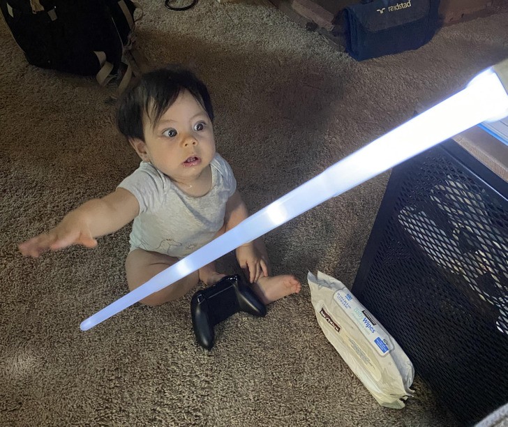 "Mój syn po raz pierwszy zobaczył miecz świetlny."