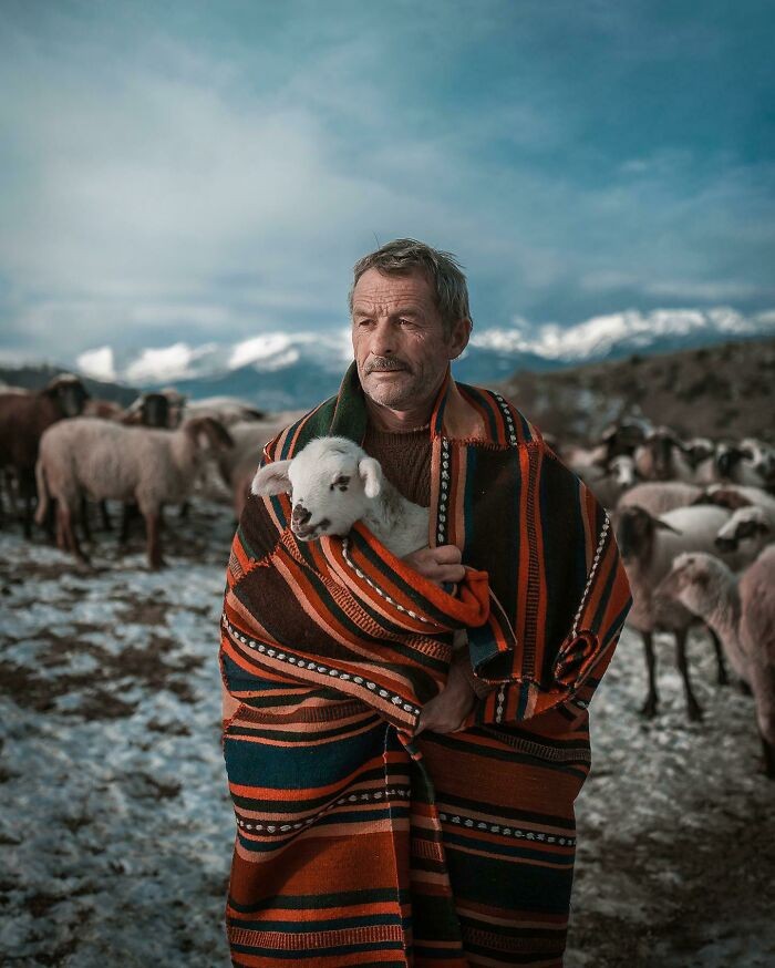 Pasterz w Rodopach, Bułgaria