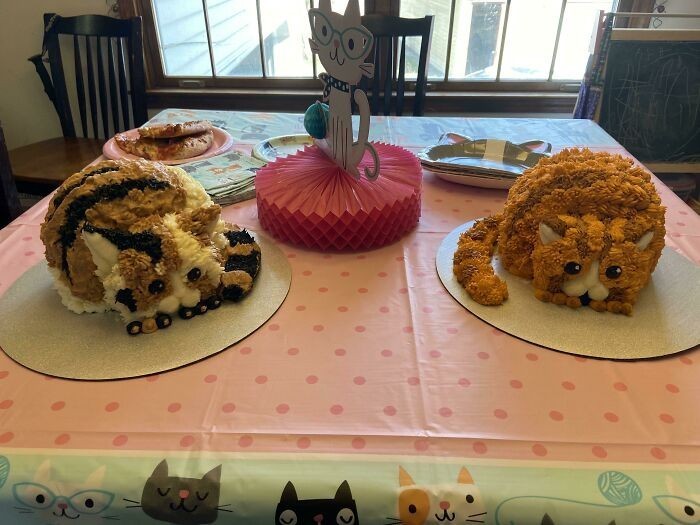 5. "Córka zażyczyła sobie ciasto w kształcie kota na swoje czwarte urodziny. Musiałem coś wykombinować, mimo że nie jestem profesjonalnym cukiernikiem."