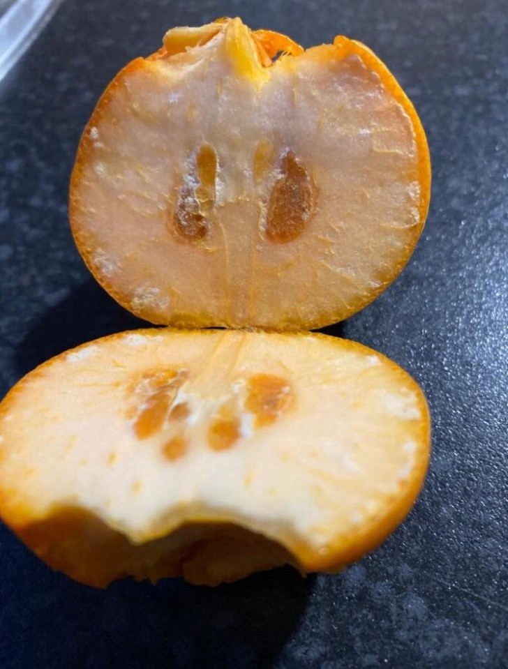 "Wnętrze mojej pomarańczy składało się wyłącznie z białej skórki"