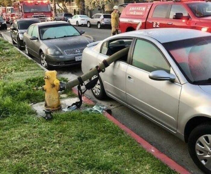 Gdy parkujesz przed hydrantem:
