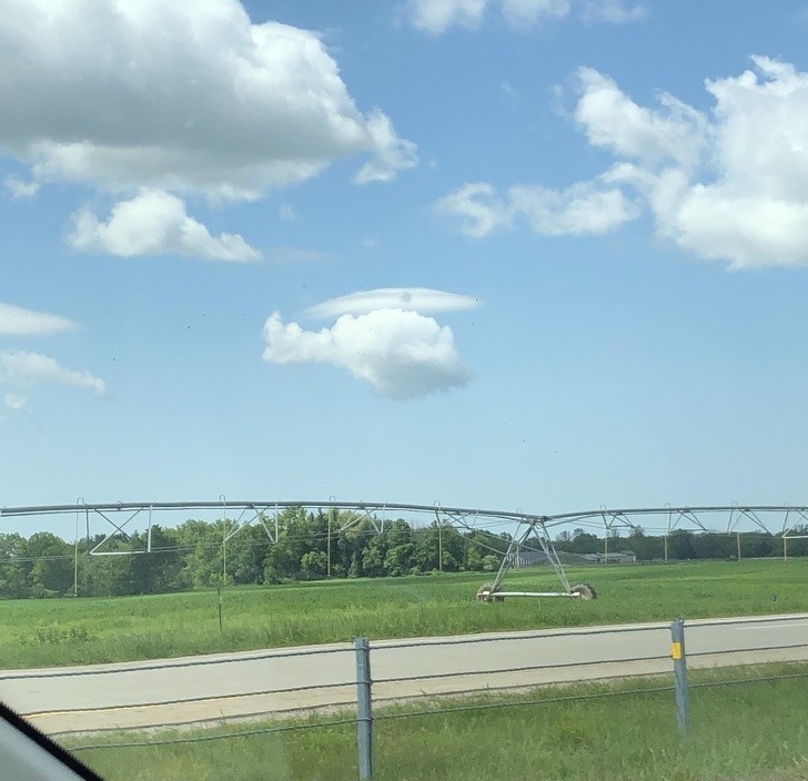 Chmura w kształcie helikoptera