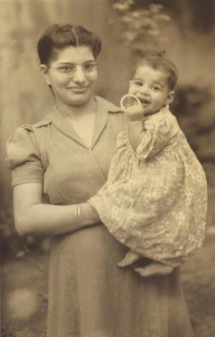 Freddie Mercury i jego matka, 1947