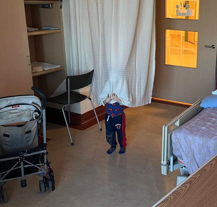 "Zabawa w chowanego w sali szpitalnej mojego syna"