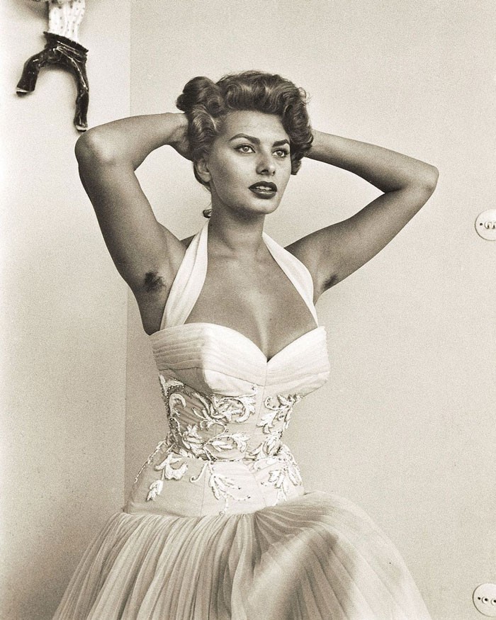 6. Sophia Loren sfotografowana przez Ormonda Gigli, 1955