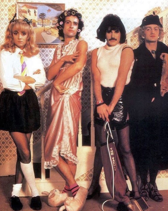 7. Queen na planie teledysku do "I Want To Break Free", 1984