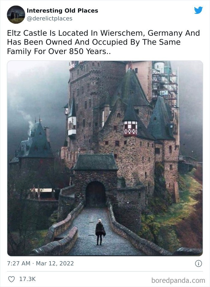 2. "Znajdujący się w niemieckiej gminie Wierschem zamek Eltz jest w posiadaniu jednej rodziny od ponad 850 lat."