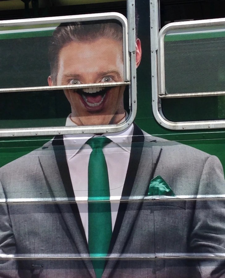 "Reklama na autobusie"