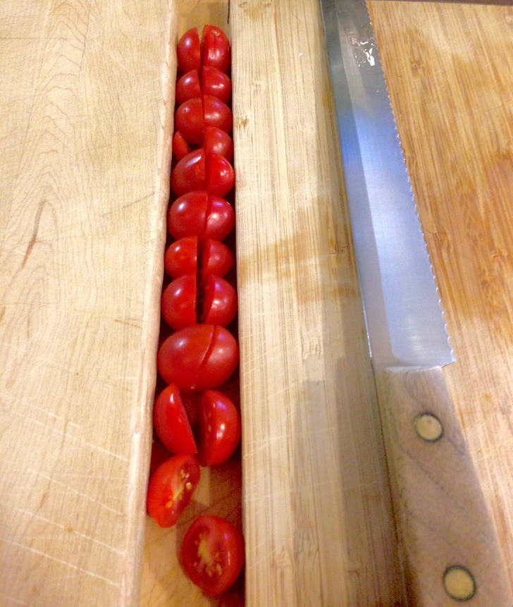 12. "Przekroiłam jednocześnie 11 pomidorów."