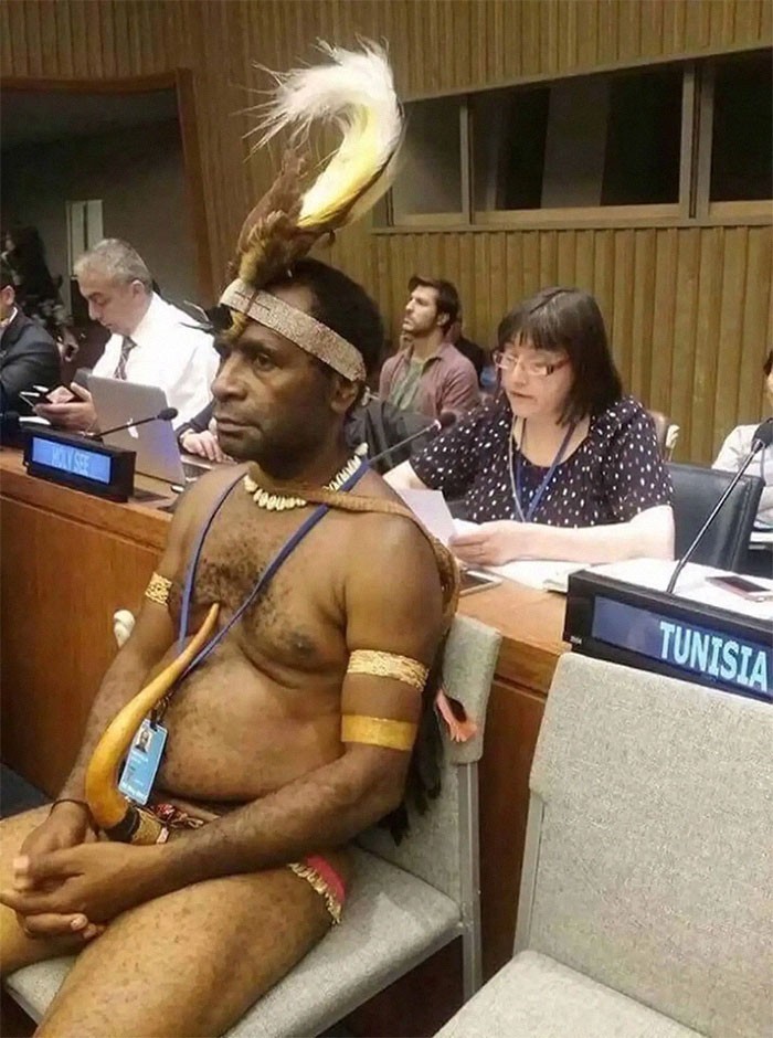 Przedstawiciel Papui-Nowej Gwinei podczas zebrania ONZ