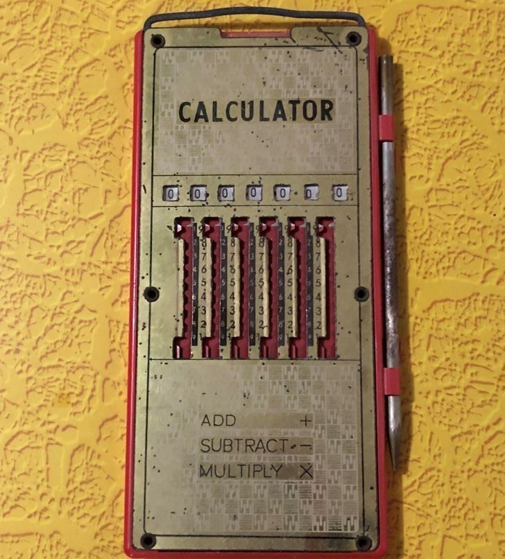 "Zabytkowy kalkulator mojej babci"