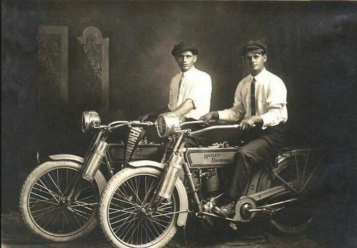 "William Harley i Arthur Davidson, 1914"