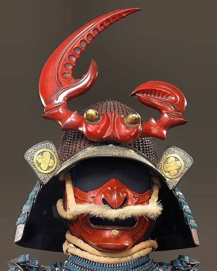 "Hełm samuraja wykonany przez sławnego japońskiego płatnerza Myochina Nobuie, 1525"