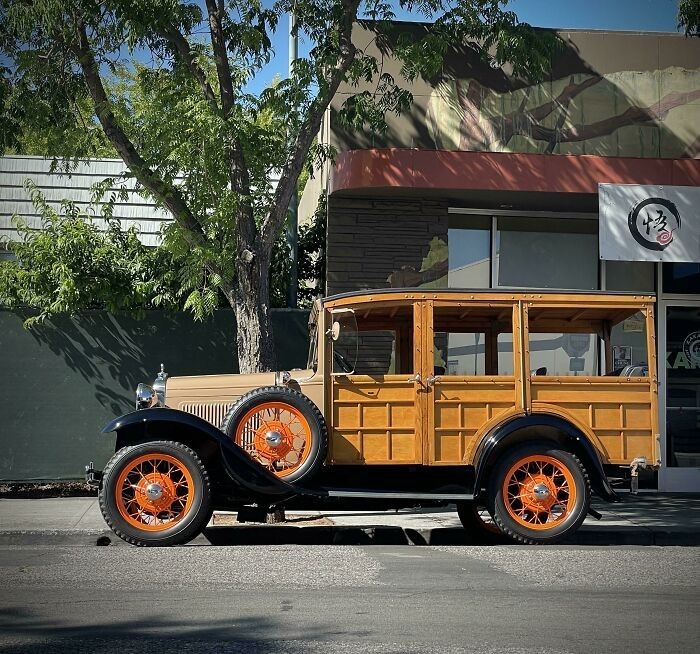 Ford Woody Model A z 1931 roku. Jest w naszej rodzinie od dekad."