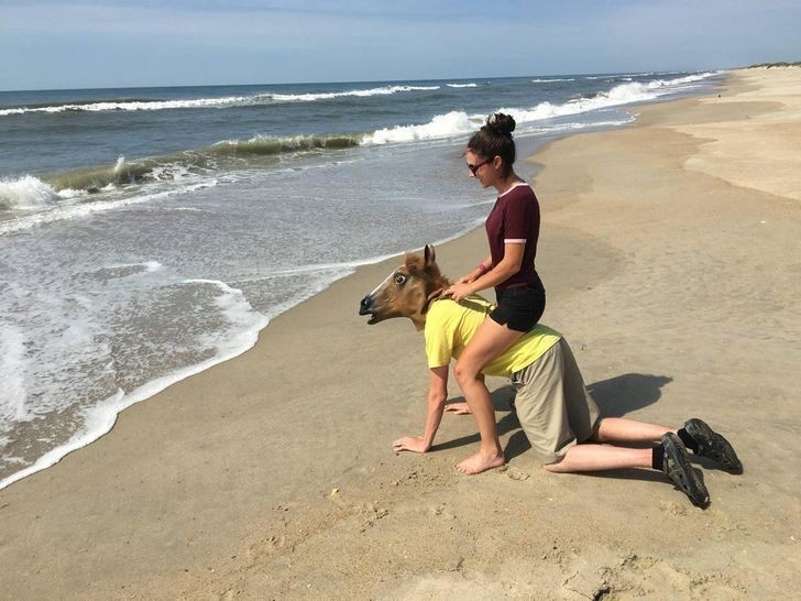 "Dziewczyna poprosiła o romantyczną przejażdżkę konną na plaży i zdjęcie dla jej mamy. Oto rezultat."