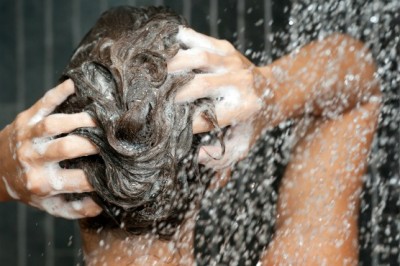 7 super prostych i szybkich sposobów by uzyskać miękkie i lśniące włosy!