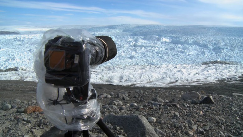 Fotografował lodowiec gdy nagle usłyszał  grzmot! To co uchwyciła kamera przyprawia o dreszcze!