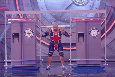 Hardcorowe zawody Strongmenów! Góra z Gry o Tron dźwigający dwie lodówki na plecach!