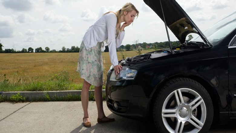 Kiedy popsuło mu się auto poprosił przejeżdżająca blondynkę o pomoc! To co dla niego zrobiła... boskie! 