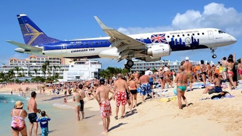 Leżąc tam na kocyku dostałabym zawału! Ekstremalnie niski przelot nad plażą na wyspie St. Marteen!