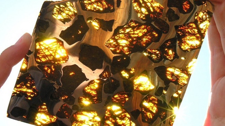Niesamowity meteoryt z Fukang zachwycił jubilerów. Zobacz to dzieło natury.