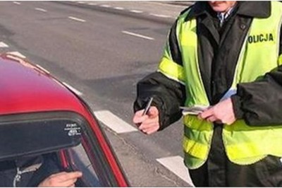 Niestosująca się do tego przepisu możesz stracić prawo jazdy na 15 lat! Nowe przepisy wchodzą w życie! 