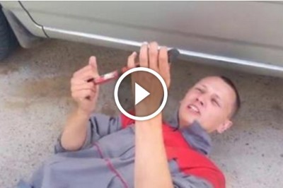 Niezwykły patent z młotkiem! Zobacz  jak otworzyć Toyotę Corollę bez kluczyków w kilka sekund!