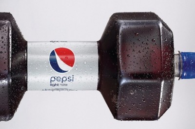 Nowa zaskakująca butelka Pepsi! Czy słodki napój pomoże Ci być fit?