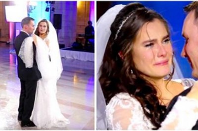 Panna młoda wścieka się, że DJ psuje jej pierwszy taniec! Wtedy spogląda na scenę i zaczyna płakać! 