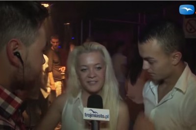 Prawdziwy dżentelmen! Czyli jak obrazić blondynę obok tak, żeby się nie zorientowała :D