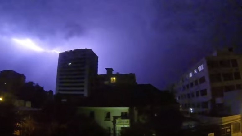 Ta burza w Chile wyglądała jak Armagedon! Przerażająca ilość piorunów!