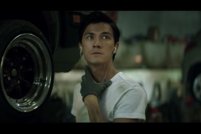 Taką reklamę to ja rozumiem! Świeżak w warsztacie szoruje na szmacie :D