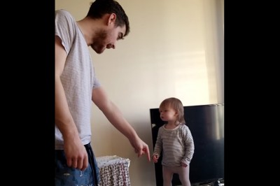 Tata zaczyna kłótnie z mała córką! Teraz zobacz jej reakcje która sprawiła, że tata się poddał! 