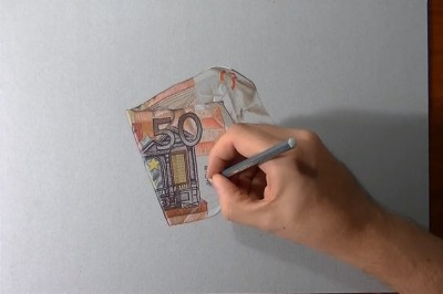   Ten gość ma niesamowity talent! Superrealistyczne rysowanie 50 euro!