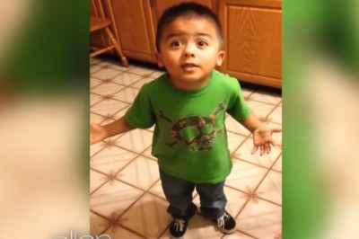 Ten maluch wie jak dyskutować z mamą! Słuchając jego tekstów popłakałem się ze śmiechu! 