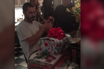 Walczący z depresją były żołnierz myślał,ze wie co dostanie w paczce! Jednak gdy zobaczył że się rusza...