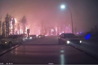 Witamy w piekle! 80 tysięcy ludzi ucieka z płonącego miasta w Kanadzie! 