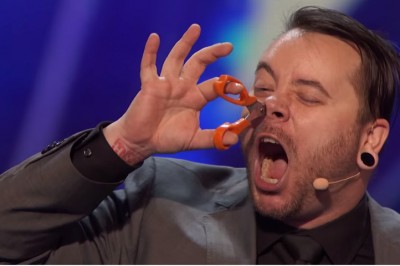 Wsadził nożyczki do nosa i zaczął nimi kręcić! Tego występu jurorzy nie byli wstanie obejrzeć do końca