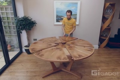 Wygląda jak zwykły stół ale gdy przekręcił blat to zaniemówiłam! Zobacz idealne meble do małego domu!