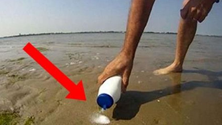 Wysypuje odrobinę soli na plaży! Po chwili z piasku wyłania się coś bardzo dziwnego! 
