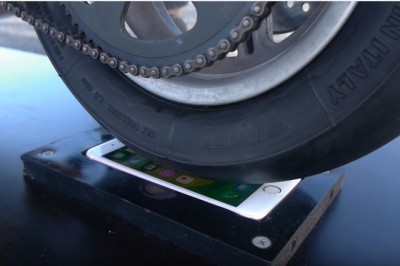 Zobacz jak iPhone 6S znosi palenie gumy na ekranie. Najbardziej dojechany test telefonu!